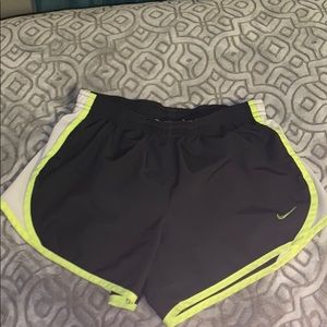 grey nike shorts